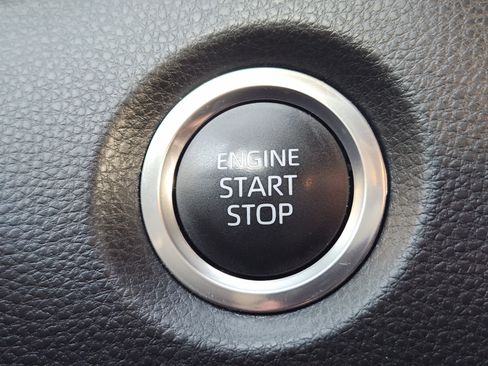 Used 2025 Toyota Corolla SE FWD image 23