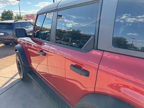 Certified 2024 Ford Bronco Wildtrak image 14