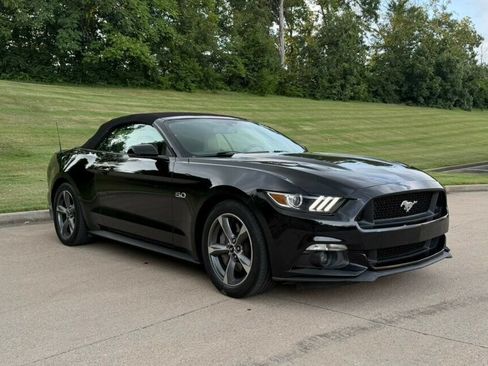 Used 2015 Ford Mustang GT Premium RWD image 3