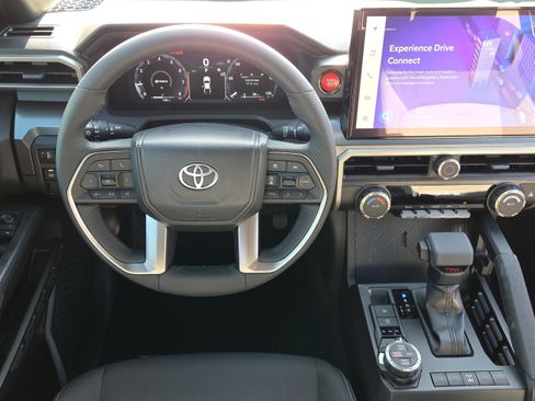 Certified 2026 Toyota Tacoma TRD Off-Road image 30