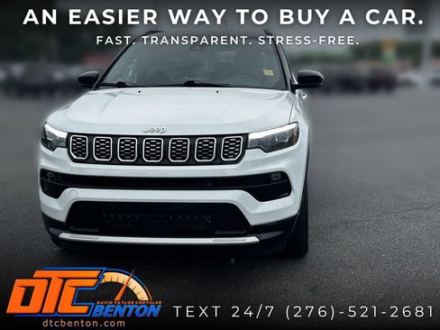 Used 2025 Jeep Compass Limited w/ Elite Group AWD/4WD image 2