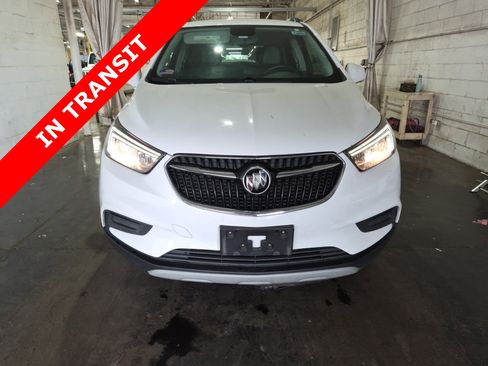 Used 2021 Buick Encore Preferred w/ Safety Package FWD image 5