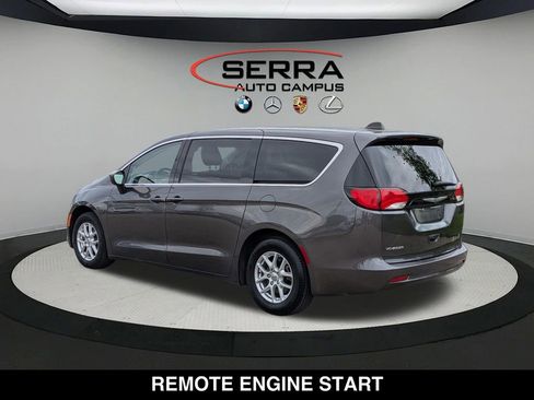 Used 2023 Chrysler Voyager LX FWD image 11
