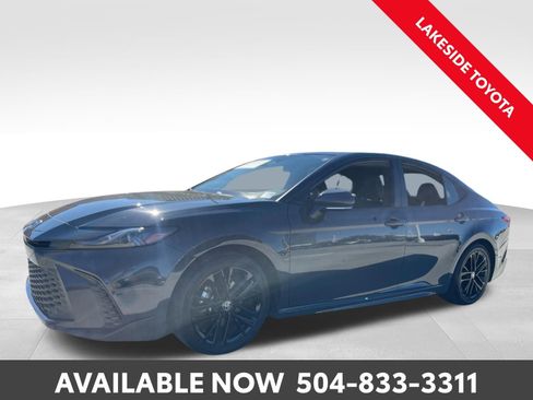 Certified 2025 Toyota Camry SE image 1