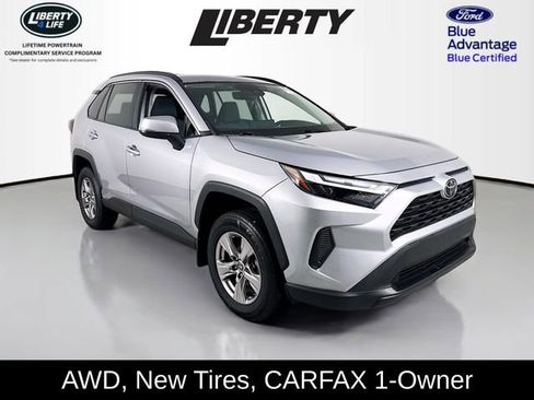 Used 2022 Toyota RAV4 XLE image 1