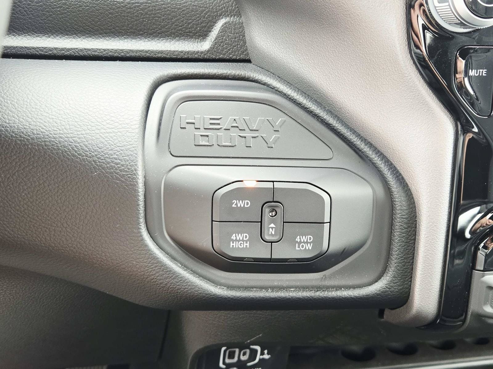 Used 2026 RAM 2500 Big Horn AWD/4WD image 32