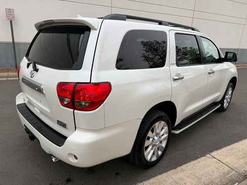 Used 2012 Toyota Sequoia Platinum image 4