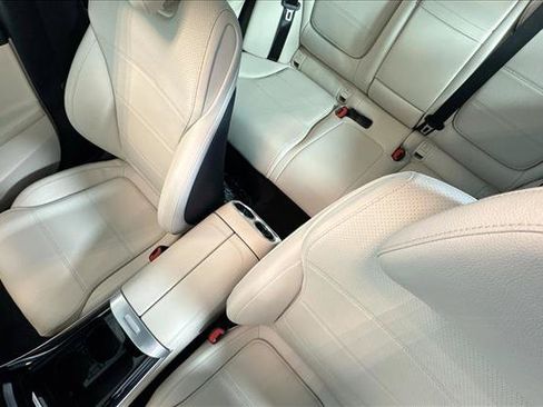 Used 2023 Mercedes-Benz C 300 Sedan w/ Advanced USB Package image 20