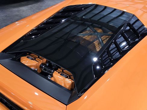 Used 2015 Lamborghini Huracan LP 610-4 image 32