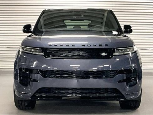 New 2025 Land Rover Range Rover Sport Dynamic SE image 2