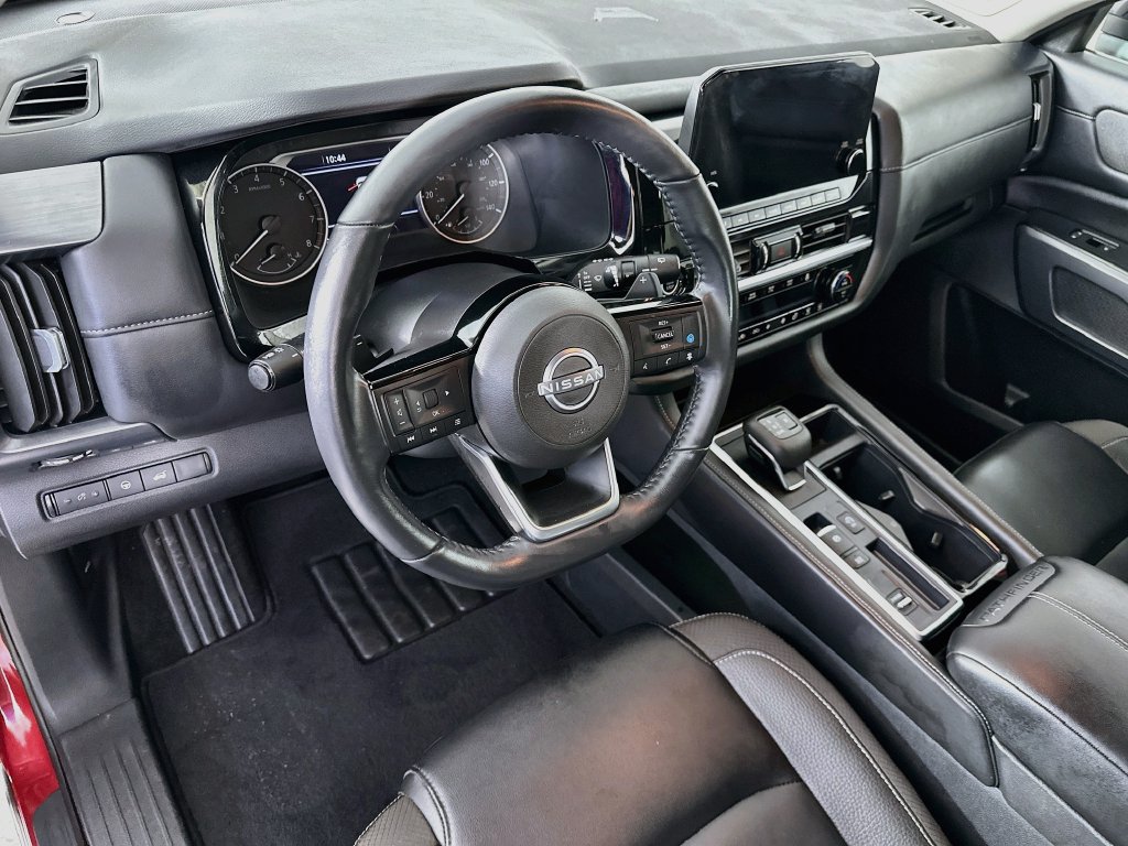Used 2024 Nissan Pathfinder SL w/ SL Premium Package FWD image 30