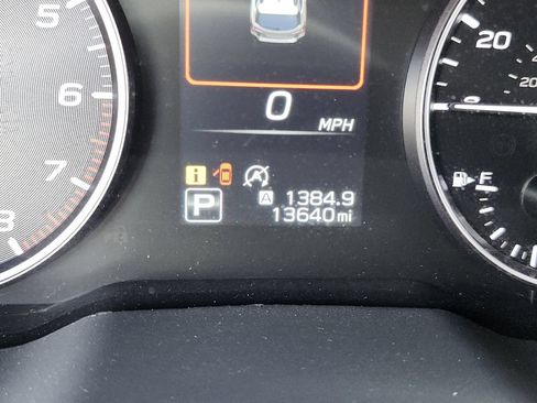 Certified 2025 Subaru Outback Onyx Edition AWD/4WD image 31