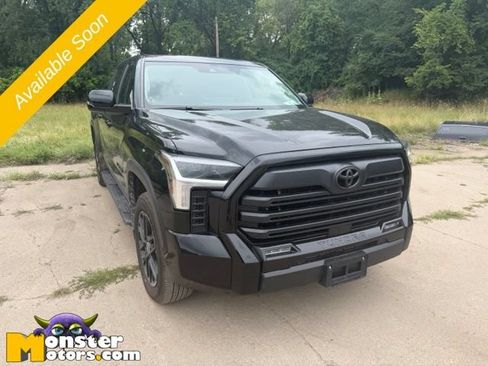Used 2024 Toyota Tundra Limited AWD/4WD image 4