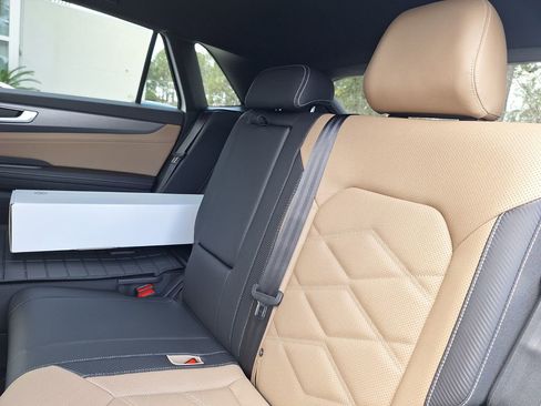 New 2026 Volkswagen Atlas Cross Sport SE image 23