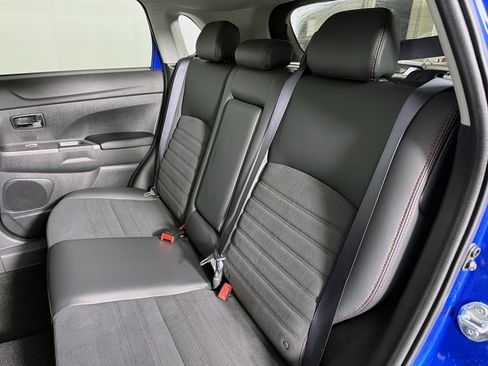 Used 2023 Mitsubishi Outlander Sport SE image 25