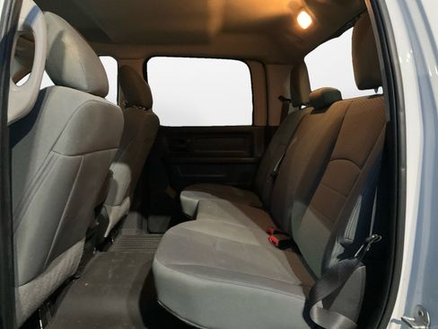 Used 2018 RAM 3500 Tradesman w/ Chrome Appearance Group image 13