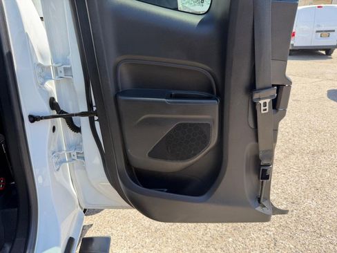 Used 2018 Chevrolet Colorado W/T w/ WT Convenience Package AWD/4WD image 19