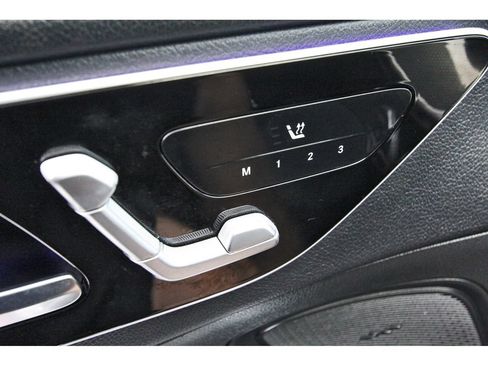 Used 2022 Mercedes-Benz C 300 4MATIC Sedan image 21