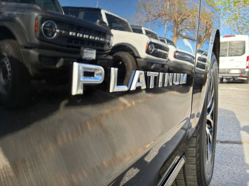 Used 2025 Ford Expedition Max Platinum image 23
