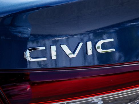 Used 2025 Honda Civic LX image 9