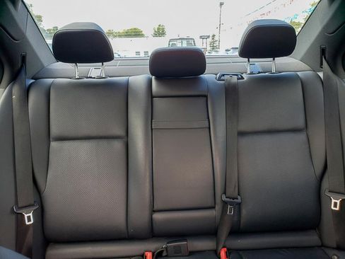 Used 2011 Mercedes-Benz C 300 4MATIC Sedan image 32