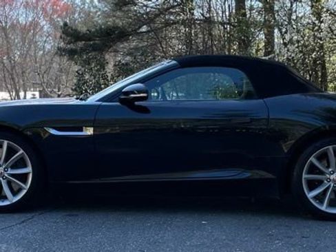 Used 2019 Jaguar F-TYPE Convertible AWD image 6