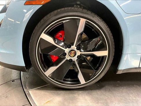 Used 2021 Porsche Taycan 4S w/ Premium Package image 14