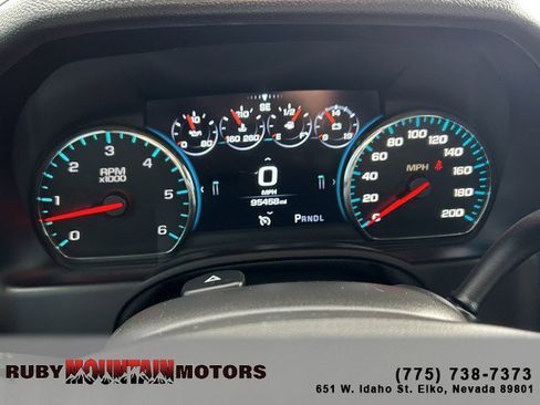 Used 2018 Chevrolet Tahoe Premier image 16