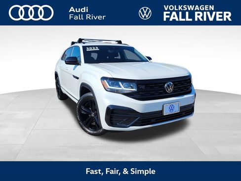 Certified 2023 Volkswagen Atlas Cross Sport SEL R-Line AWD/4WD image 1