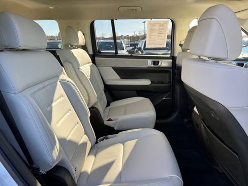 Used 2025 Hyundai Santa Fe Calligraphy image 27