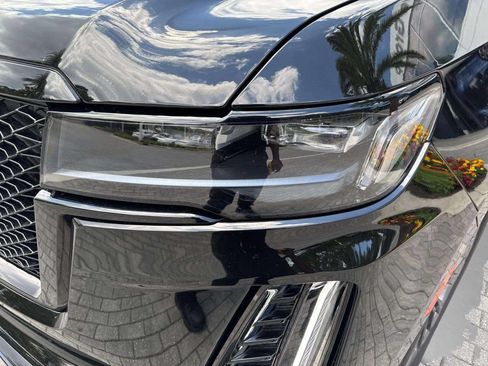Used 2023 Cadillac Escalade ESV V AWD/4WD image 47
