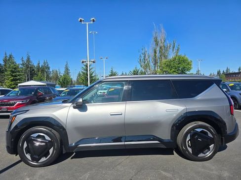 Certified 2024 Kia EV9 Land AWD/4WD image 2