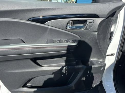 New 2025 Honda Ridgeline Black Edition image 19