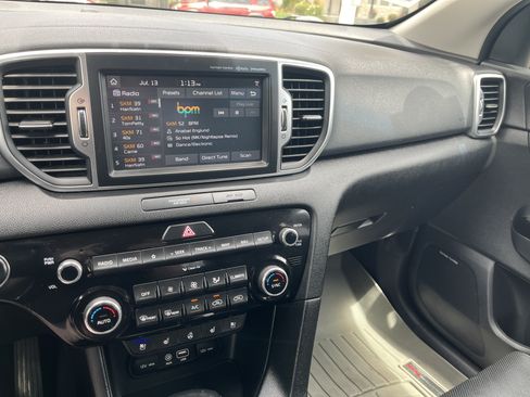 Used 2018 Kia Sportage EX w/ EX Technology Package AWD/4WD image 13