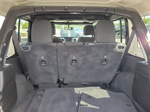 Certified 2021 Jeep Wrangler Unlimited Islander image 9