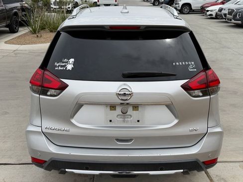 Used 2019 Nissan Rogue SV FWD image 6