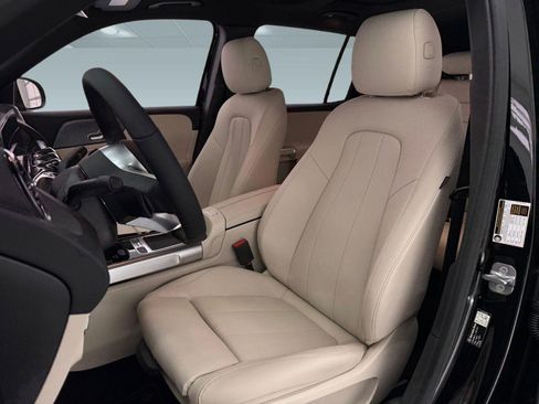 New 2026 Mercedes-Benz GLB 250 image 4