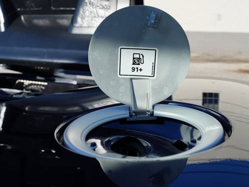 Used 2005 Ford GT image 39