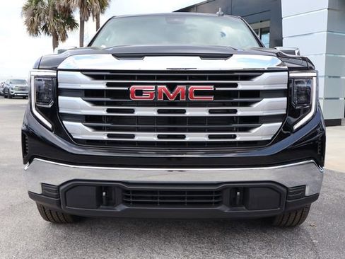 New 2026 GMC Sierra 1500 SLE w/ Max Trailering Package AWD/4WD image 3