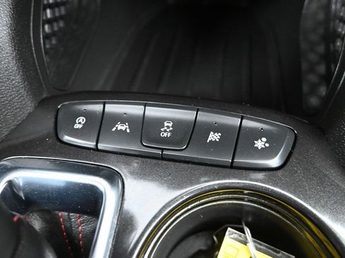 Used 2024 Chevrolet TrailBlazer RS w/ Driver Confidence Package image 23