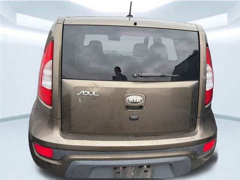 Used 2013 Kia Soul + w/ Audio Pkg image 8