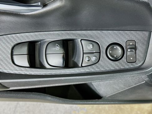 Used 2024 Nissan Sentra SV image 15