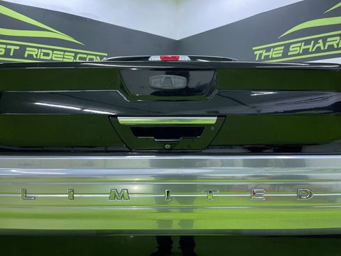 Used 2018 Ford F150 Limited w/ Trailer Tow Package image 12