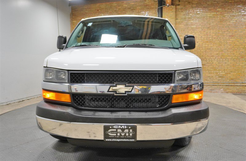 Used 2016 Chevrolet Express 3500 LT w/ LT Preferred Equipment Group RWD image 4