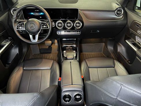 Certified 2021 Mercedes-Benz GLA 250 4MATIC image 43