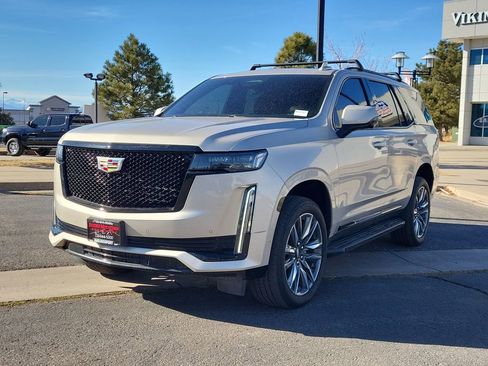 Used 2022 Cadillac Escalade Sport w/ Touring Package AWD/4WD image 8
