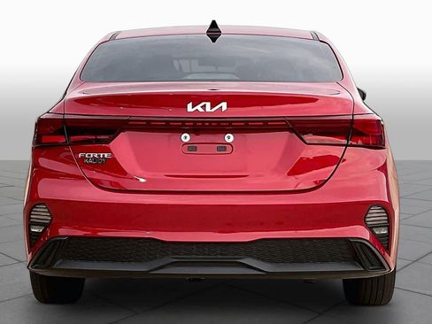Used 2024 Kia Forte LXS FWD image 4