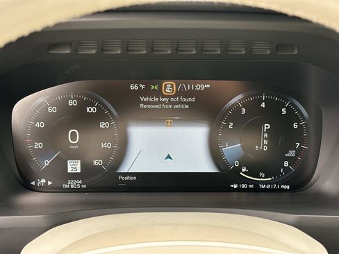 Used 2020 Volvo XC90 T6 Momentum image 10