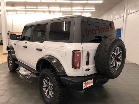 Used 2021 Ford Bronco Badlands image 7