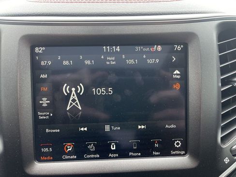 Used 2022 Jeep Cherokee Trailhawk w/ Sun & Sound Group image 17